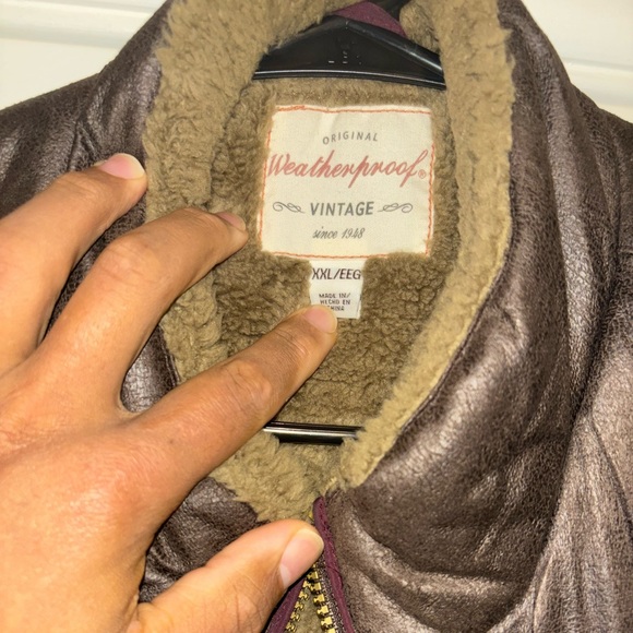 Weatherman Proof Vintage Vest - Picture 3 of 3